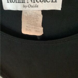 Ronni Nicole Black Sleeveless Top
